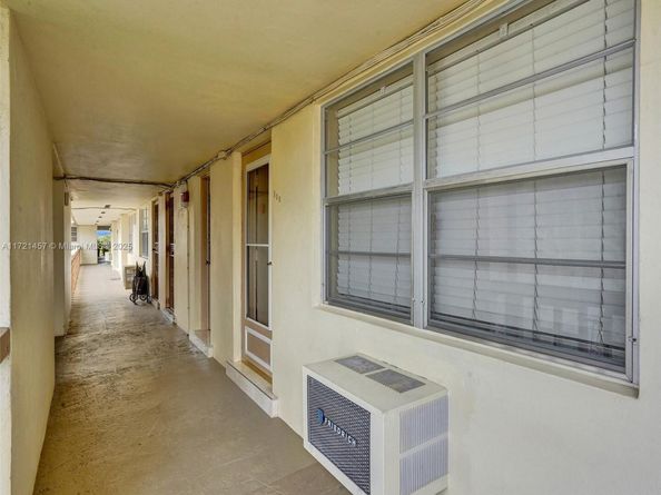 16801 NE 13th Ave 308, Miami FL 33162