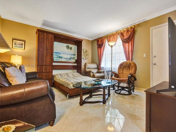 16801 NE 13th Ave 308, Miami FL 33162