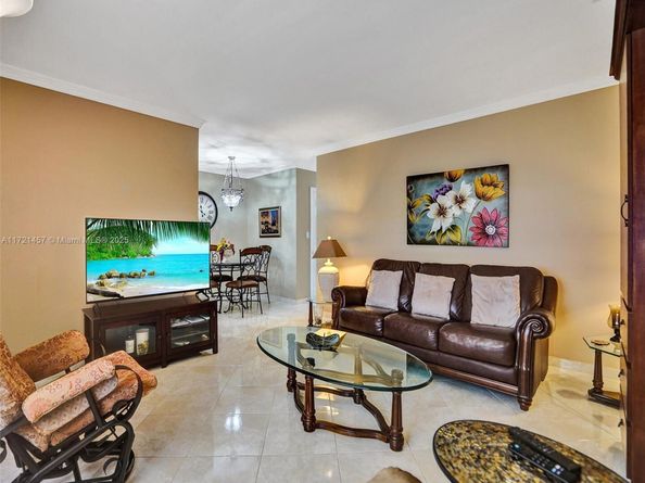 16801 NE 13th Ave 308, Miami FL 33162