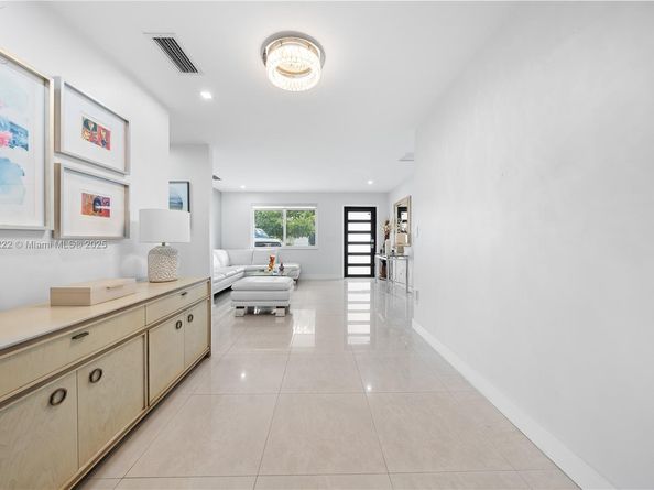 6423 SW 107th Pl, Miami FL 33173