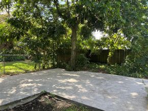 931 NW 34th Way, Lauderhill FL 33311