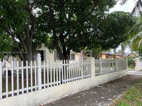 931 NW 34th Way, Lauderhill FL 33311