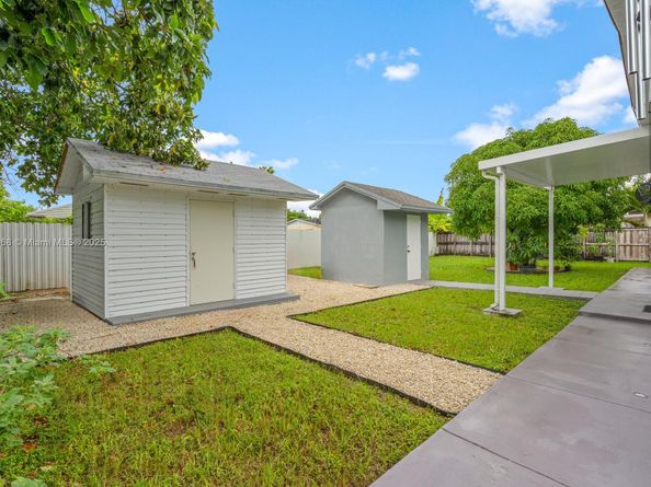 11740 SW 182nd Ter, Miami FL 33177