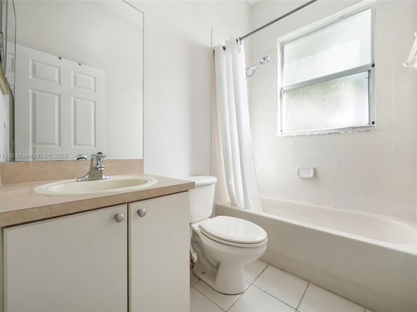 2111 SE 14th Cir, Homestead FL 33035