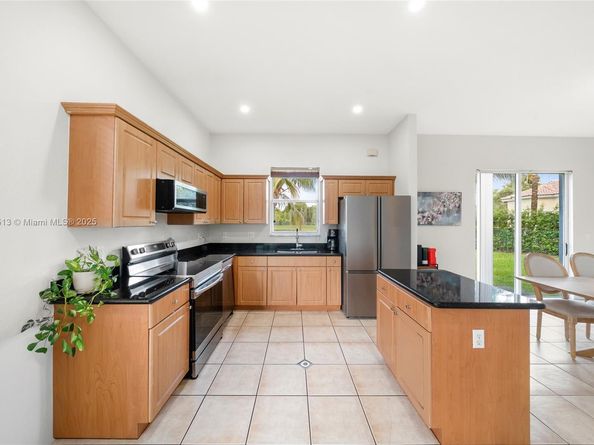 2111 SE 14th Cir, Homestead FL 33035