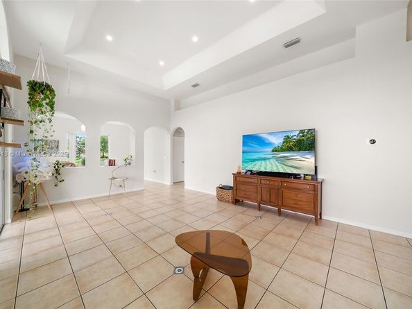 2111 SE 14th Cir, Homestead FL 33035