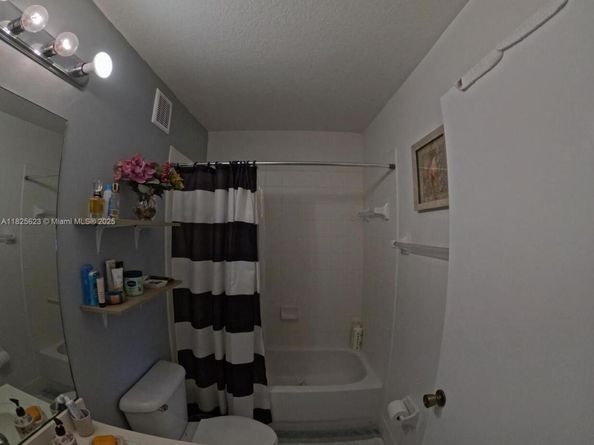 985 NE 34th Ave 203, Homestead FL 33033