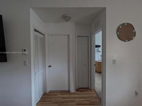 985 NE 34th Ave 203, Homestead FL 33033
