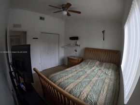 985 NE 34th Ave 203, Homestead FL 33033