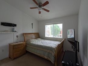 985 NE 34th Ave 203, Homestead FL 33033