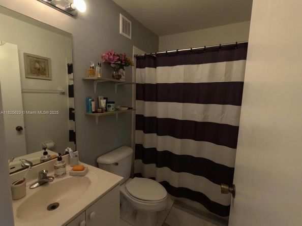 985 NE 34th Ave 203, Homestead FL 33033