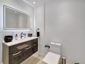 9751 E Bay Harbor Drive PHSB1604, Bay Harbor Islands FL 33154