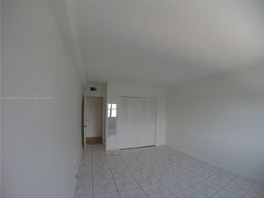 400 Kings Point Dr 905, Sunny Isles Beach FL 33160