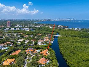 104 Paloma Dr, Coral Gables FL 33143