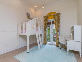 104 Paloma Dr, Coral Gables FL 33143