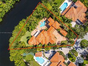104 Paloma Dr, Coral Gables FL 33143