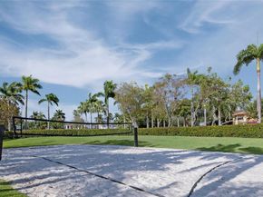 104 Paloma Dr, Coral Gables FL 33143