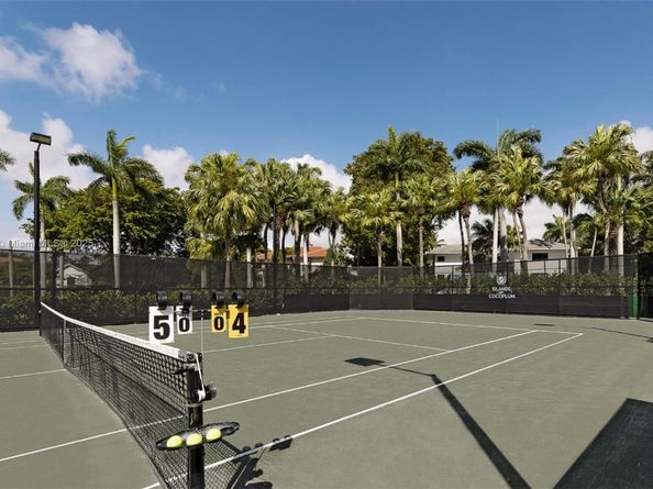 104 Paloma Dr, Coral Gables FL 33143