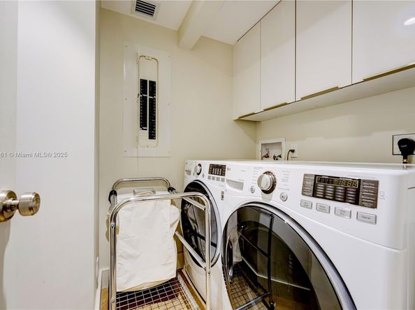 2800 Island Bl 2904, Aventura FL 33160