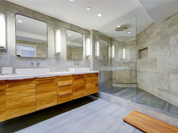 2800 Island Bl 2904, Aventura FL 33160