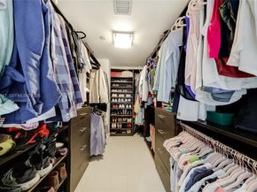 6000 Collins Ave 118, Miami Beach FL 33140