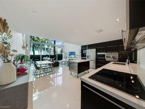 6000 Collins Ave 118, Miami Beach FL 33140