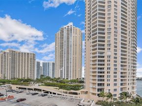 540 Brickell Key Dr 928, Miami FL 33131