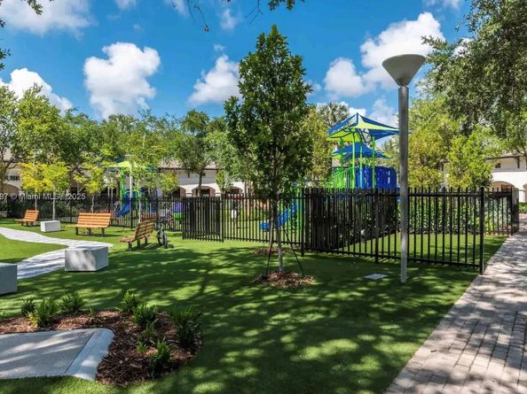 3250 NE 1st Ave 910, Miami FL 33137