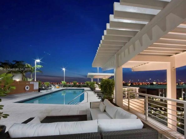 3250 NE 1st Ave 910, Miami FL 33137