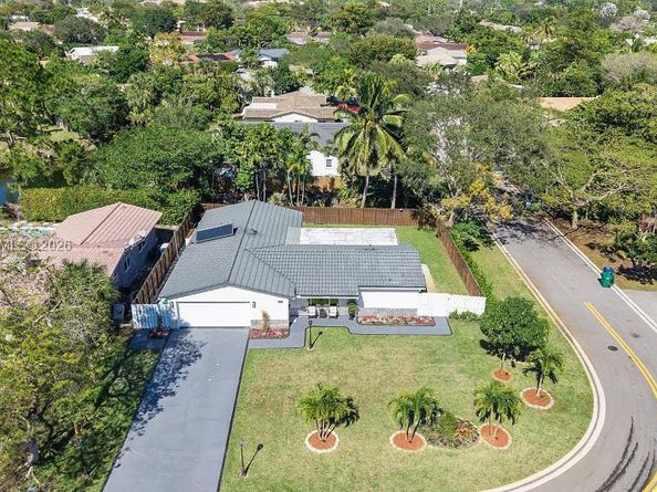 7501 NW 42nd St, Coral Springs FL 33065