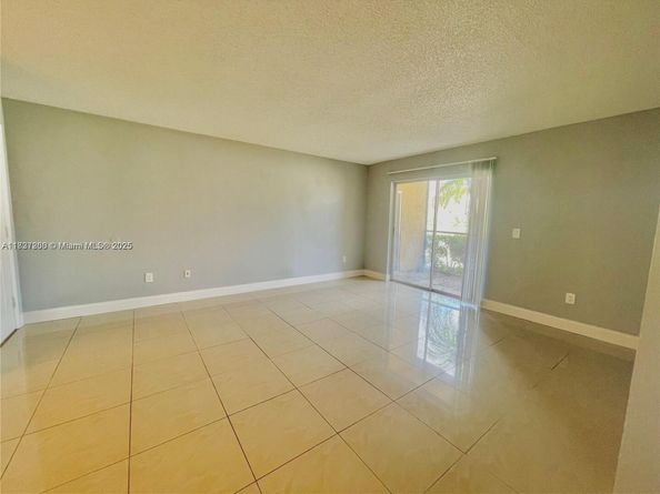 1231 SW 46th Ave 507, Pompano Beach FL 33069