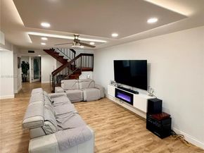 9717 N New River Canal Rd 406, Plantation FL 33324