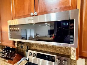 9717 N New River Canal Rd 406, Plantation FL 33324