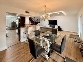 9717 N New River Canal Rd 406, Plantation FL 33324