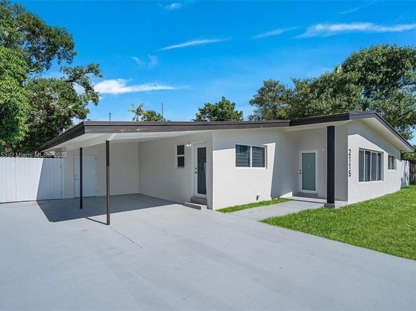 2115 NW 129th St, Miami FL 33167