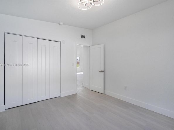 2115 NW 129th St, Miami FL 33167