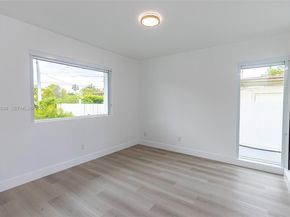 1690 Daytonia Rd, Miami Beach FL 33141