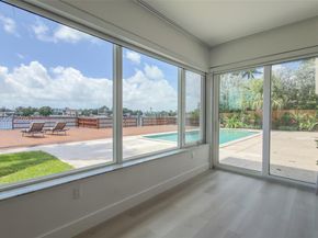 1690 Daytonia Rd, Miami Beach FL 33141