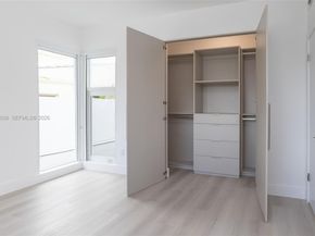 1690 Daytonia Rd, Miami Beach FL 33141