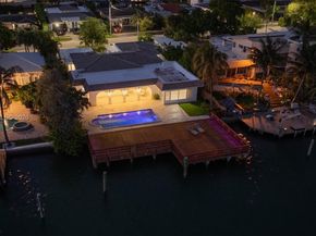 1690 Daytonia Rd, Miami Beach FL 33141