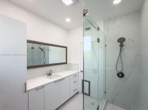 1690 Daytonia Rd, Miami Beach FL 33141
