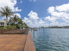 1690 Daytonia Rd, Miami Beach FL 33141