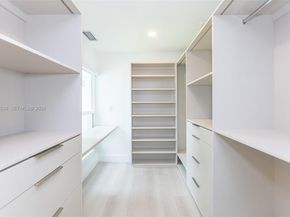 1690 Daytonia Rd, Miami Beach FL 33141