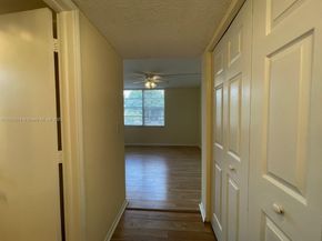 9431 Live Oak Pl 203, Davie FL 33324