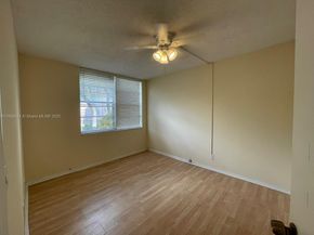 9431 Live Oak Pl 203, Davie FL 33324