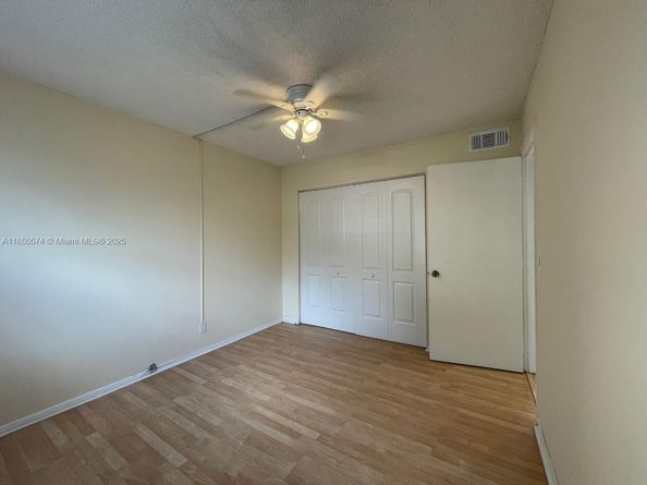 9431 Live Oak Pl 203, Davie FL 33324