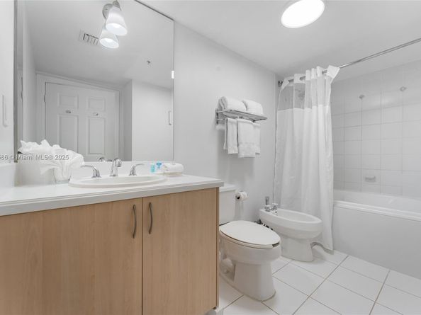 2951 S Bayshore Dr 506, Miami FL 33133