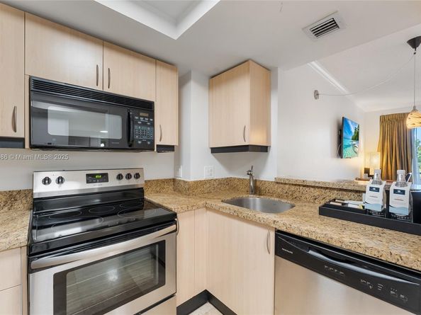 2951 S Bayshore Dr 506, Miami FL 33133