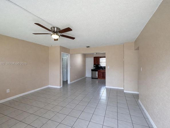 5644 Pierce St, Hollywood FL 33021