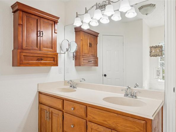 500  Chateau Court , Denton Texas 76209